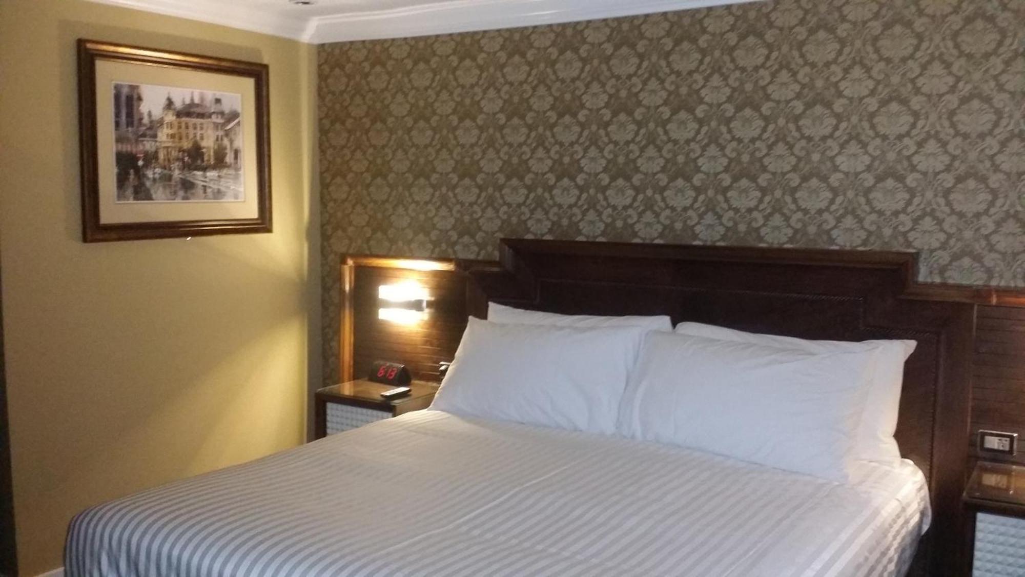 The Deluxe Hotel Vancouver Eksteriør billede