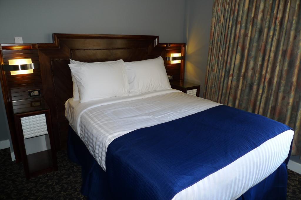 The Deluxe Hotel Vancouver Eksteriør billede