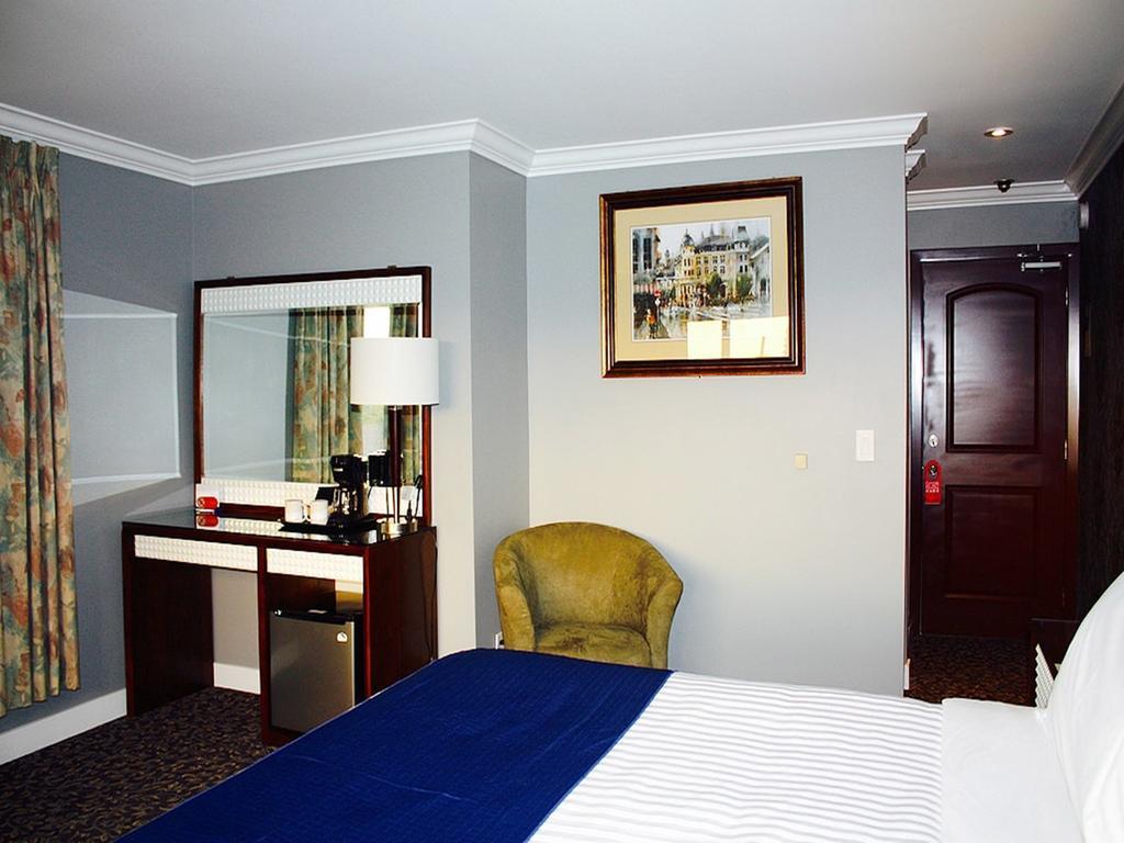 The Deluxe Hotel Vancouver Eksteriør billede